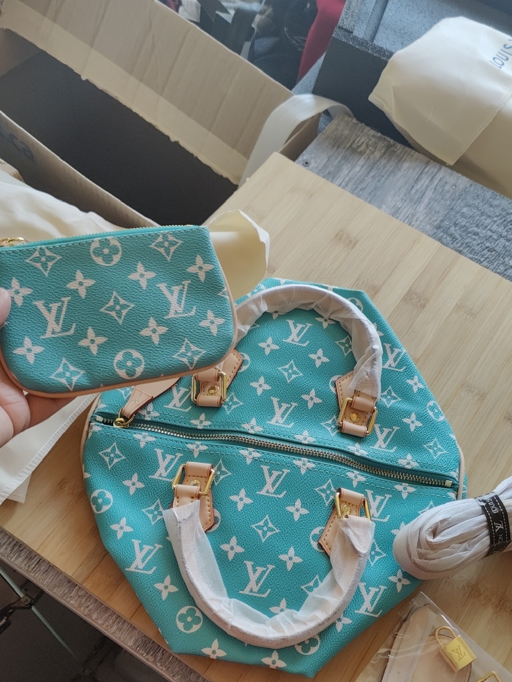 Turquoise Blue Handbag - Picture 6 of 11